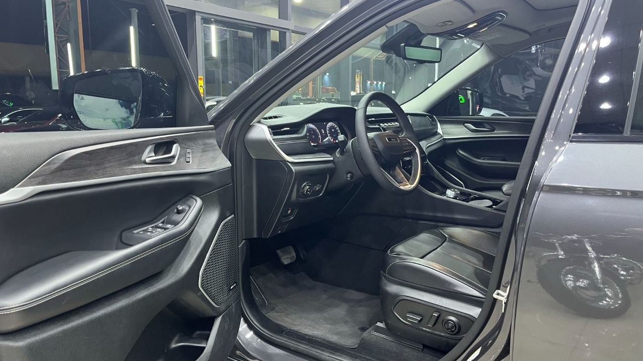 Jeep Grand Cherokee LIMITED