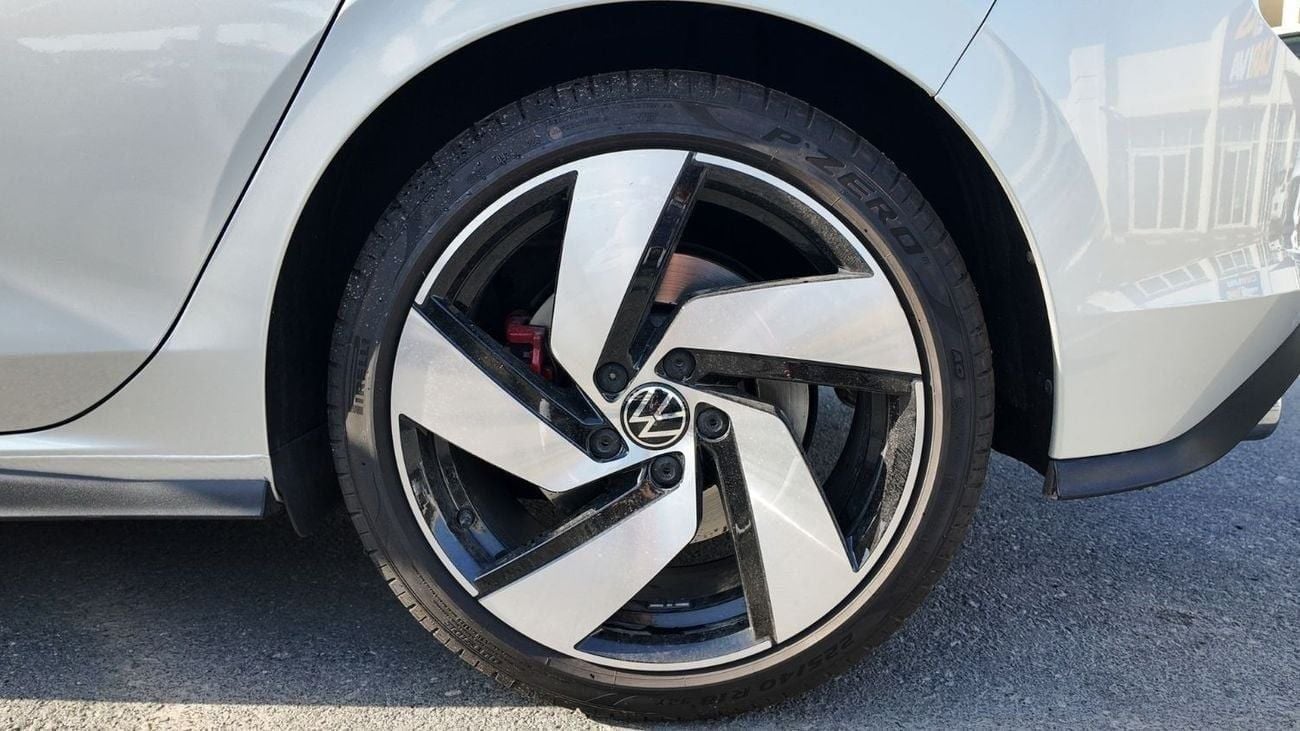 Volkswagen Golf GTI Sport 2.0T || Agency Warranty || Complete Service