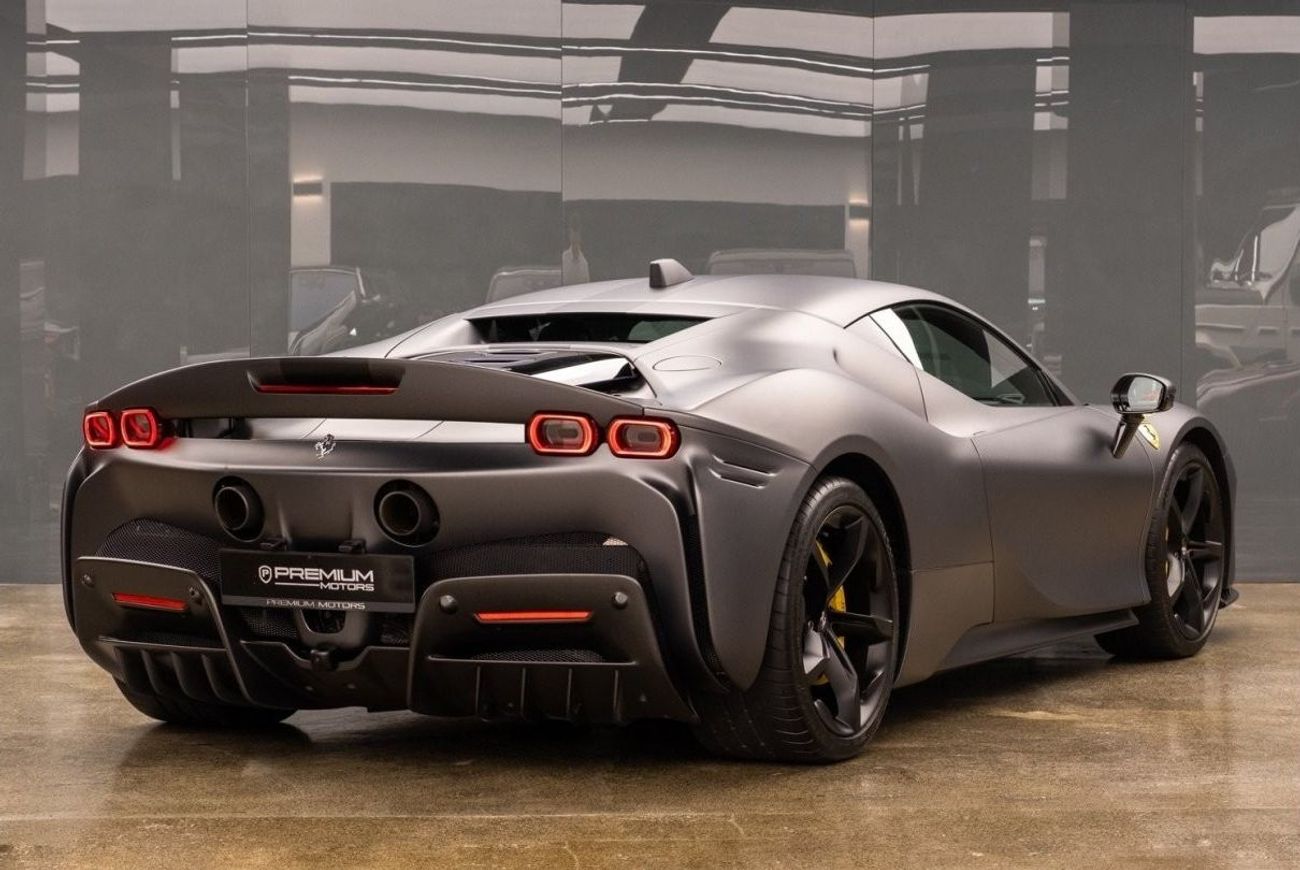 Ferrari SF90 Stradale Std ASSETTO FIORANO