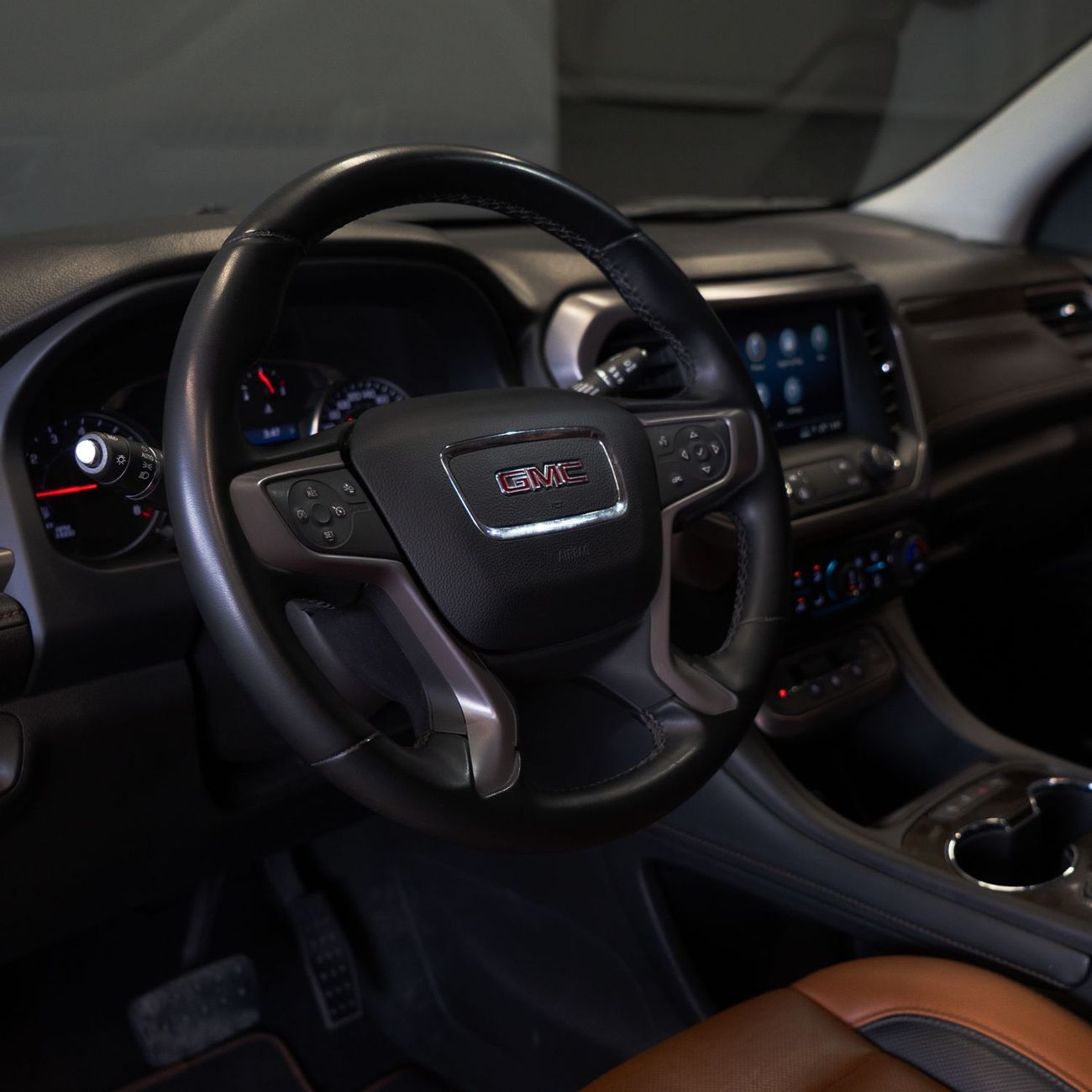 GMC Acadia AED 1,915 pm• 0% Downpayment • GMC Acadia AT4 • 1 Year Warranty