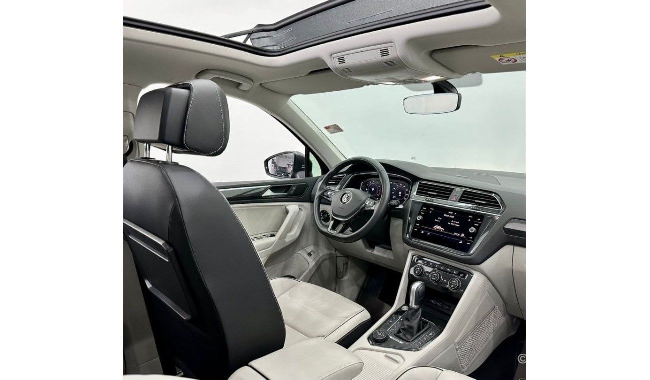 فولكس واجن تيجوان 2019 Volkswagen Tiguan SEL, January 2025 VW Warranty, Full VW Service History, Low Kms, GCC