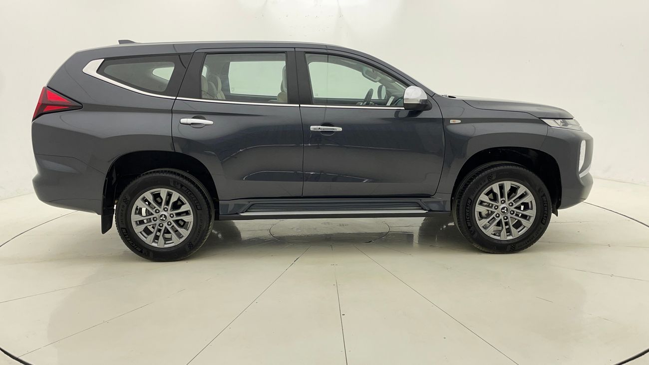 ميتسوبيشي مونتيرو سبورت GLS MID 3 | بدون دفعة مقدمة | اختبار القيادة في المنزل