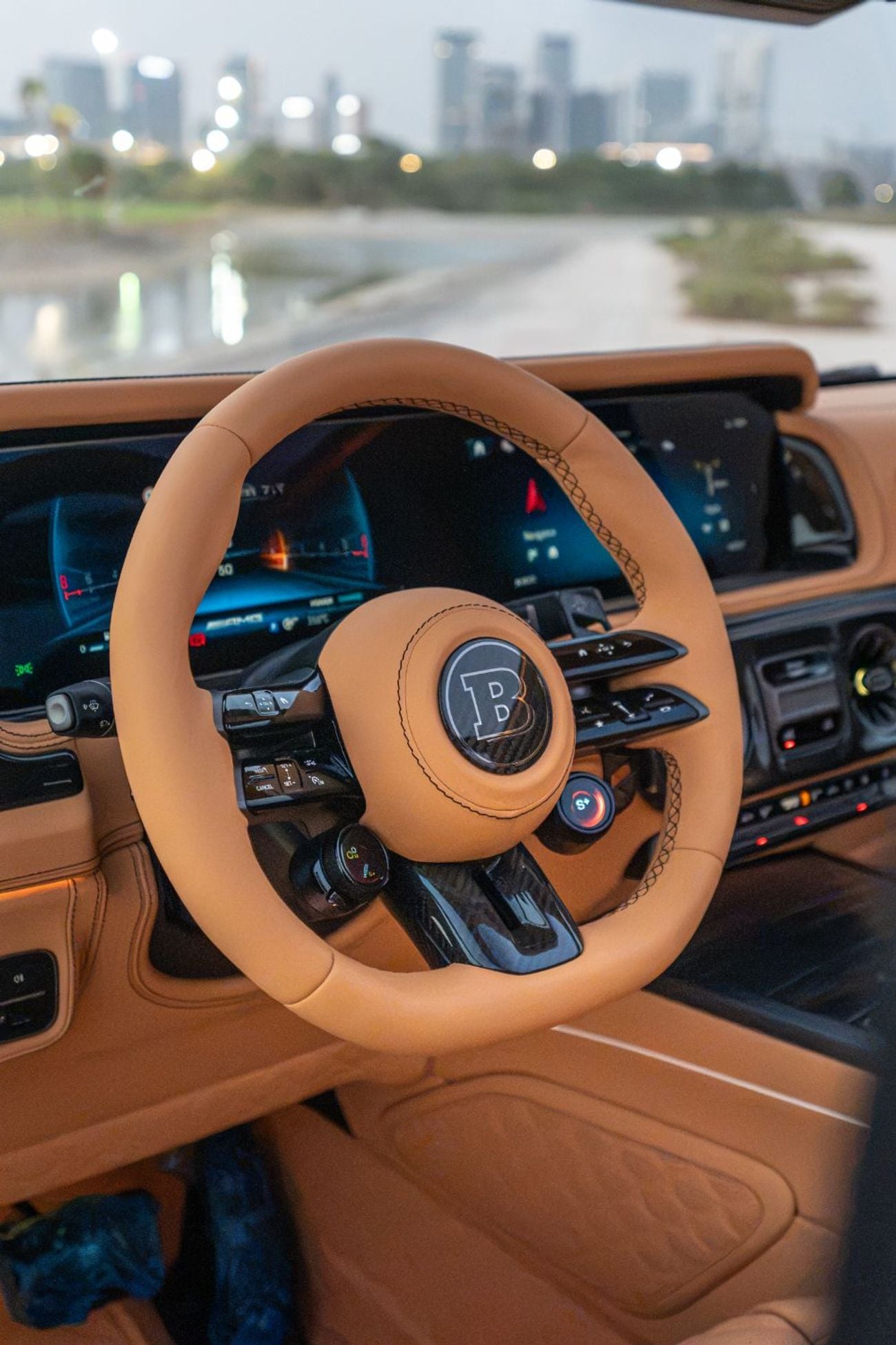 مرسيدس بنز G 63 AMG G800 BRABUS CABRIOLET 2027 واحد من 50 على مستوى العالم