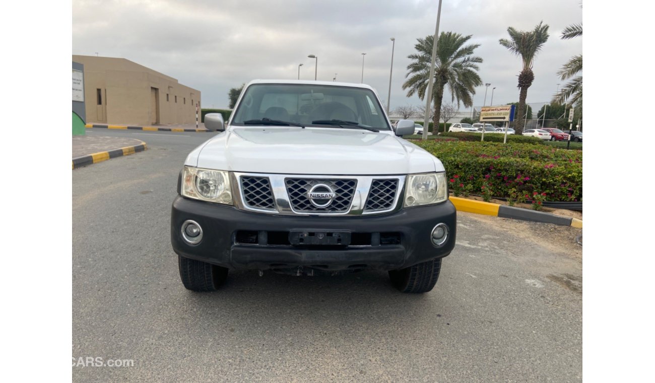Nissan Patrol Pickup HT Safari