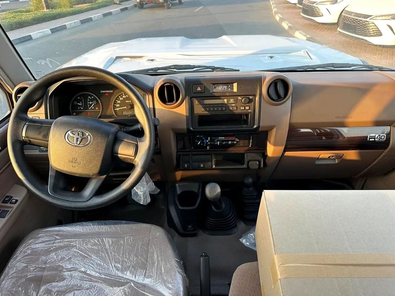 تويوتا لاند كروزر 70 Land Cruiser 71 Base 4.0L - GCC Specs - 3 Door Brand
