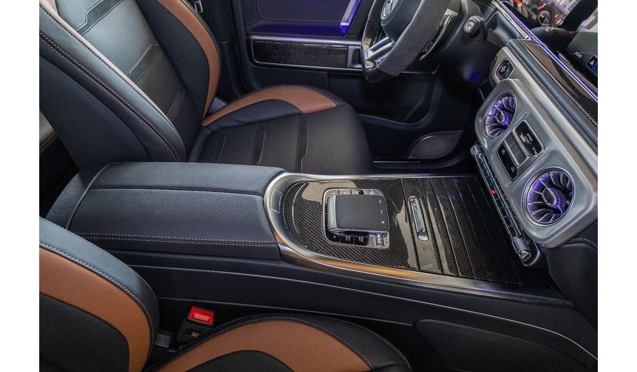 Mercedes-Benz G 63 AMG Mercedes-Benz G 63 AMG - Carbon Fiber - 2025 FaceLift
