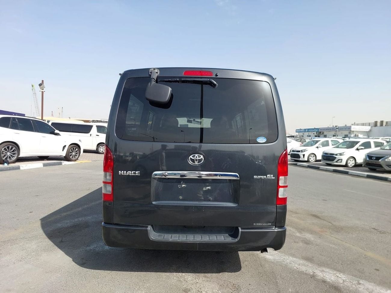 تويوتا هاياس TOYOTA HIACE VAN RHD 2004 MODEL 2.0 L PETROL AUTOMATIC(PM02513)