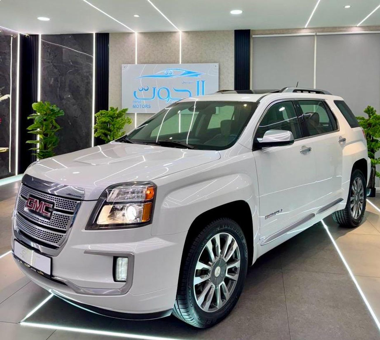 GMC Terrain 2.0T SLT (AWD) BEST GMC TERRAIN DENALI V6 || GCC || FULL OPTIONS || PANORAMIC ROOF || SCREENS