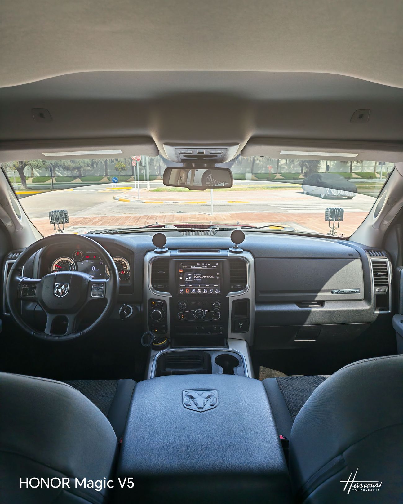 رام 1500 Bighorn Crew Cab 3.6L V6