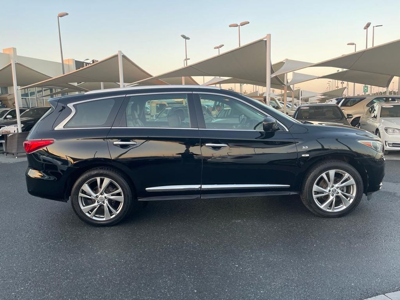 Infiniti QX60 Luxury Infiniti QX 60 _GCC_2015_Excellent Condition _Full option