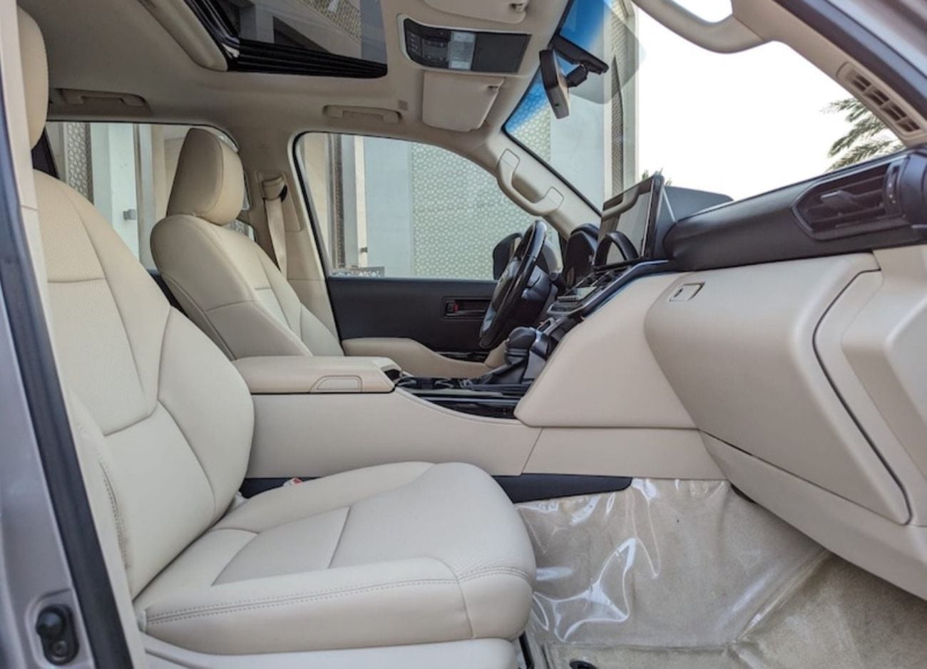 تويوتا لاند كروزر GXR 2023 DIESEL TWIN TURBO GCC IN EXCELLENT CONDITION