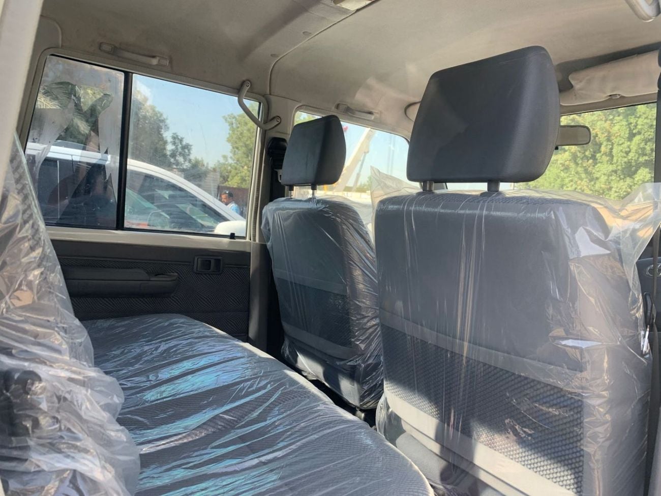 Toyota Land Cruiser Pick Up DIESEL 4.5L ,RIGHT HAND 2O13 MODEL ONLY FOR EXPORT AVAILABLE