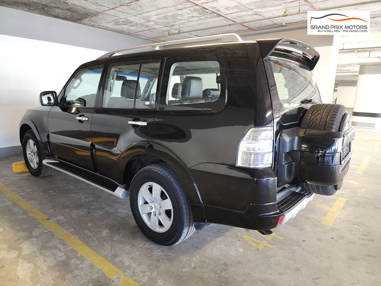 Mitsubishi Pajero GLS LOWLINE
