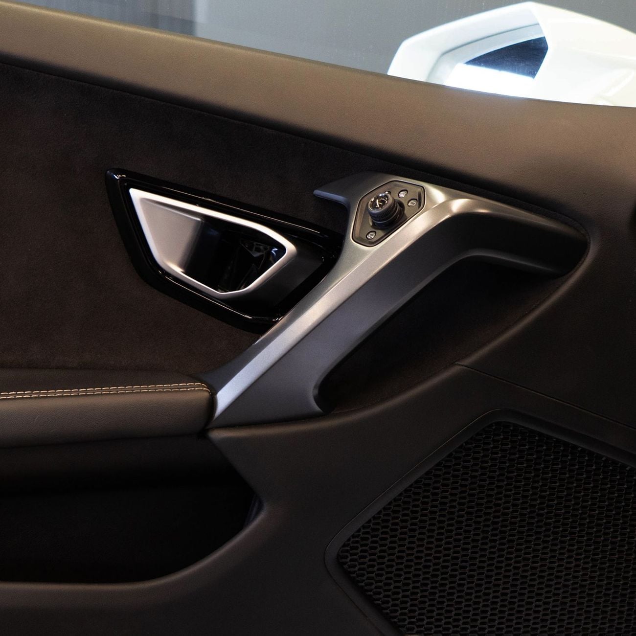 لامبورغيني هوراكان EVO Coupe AED 12,457 P.M • 0% Downpayment • Lamborghini Huracan EVO • 1 Year Warranty