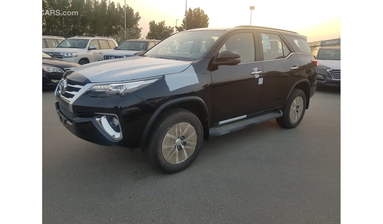 Toyota Fortuner SR5 4.0L V6 4x4 with Leather Seats