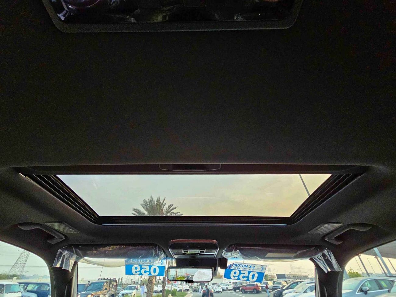 لكزس LX 600 URBAN / 3.5L V6 / HEADUP DISPLAY / PWR SEATS / DVD+KICK SENSORS / 360*CAMERA (CODE # LX6U)