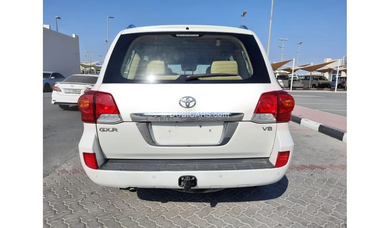 تويوتا لاند كروزر تويوتا لاند كروزر جي اكس ار 2015 مواصفات