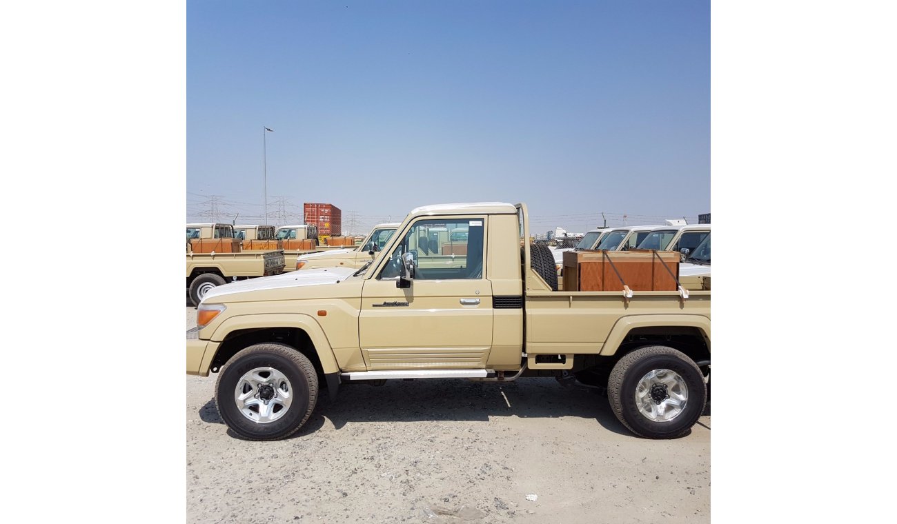 Toyota Land Cruiser Pick Up