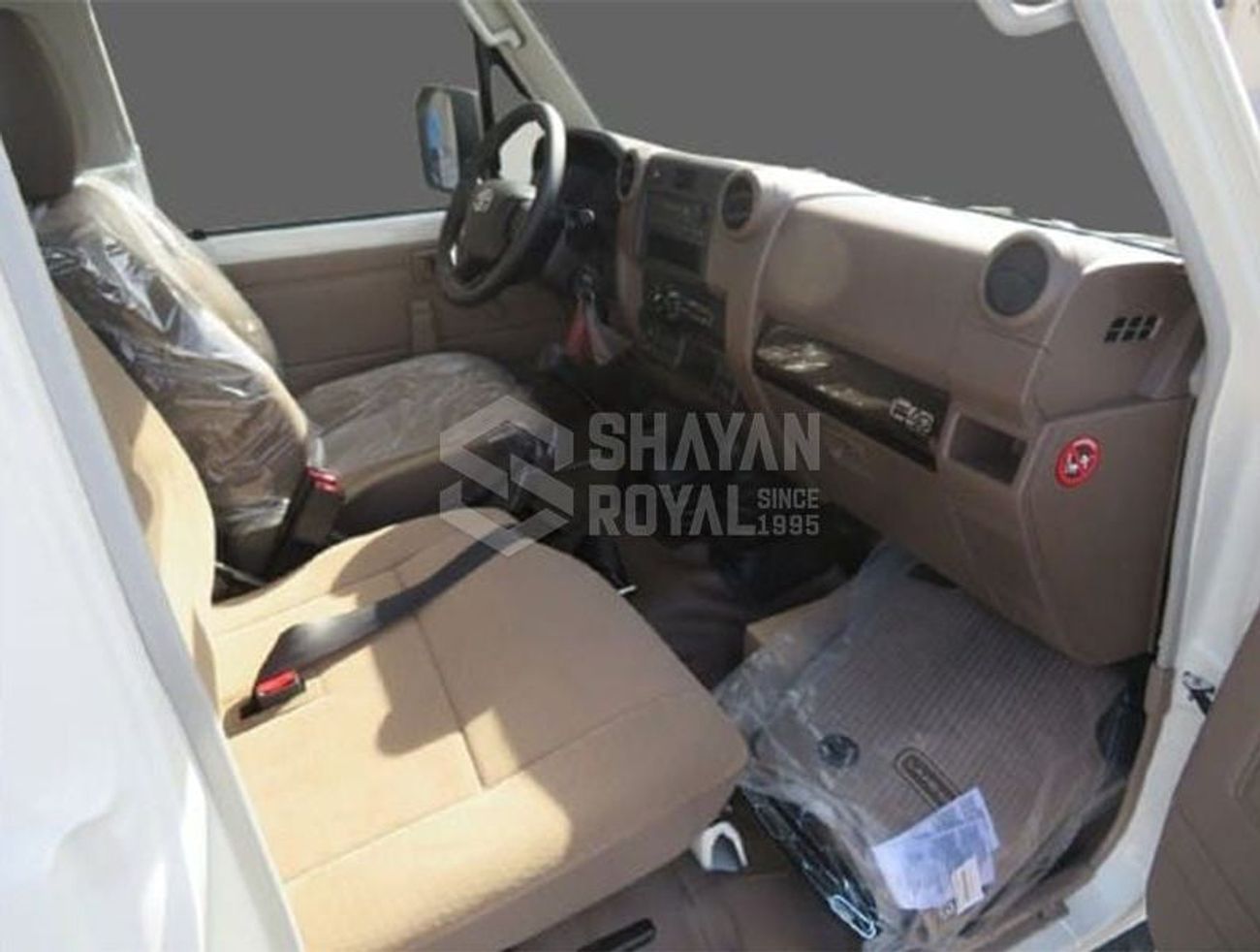 Toyota Land Cruiser Pick Up LHD LC79 2.8L T-DSL STD-E 4WD MT SC 2025MY