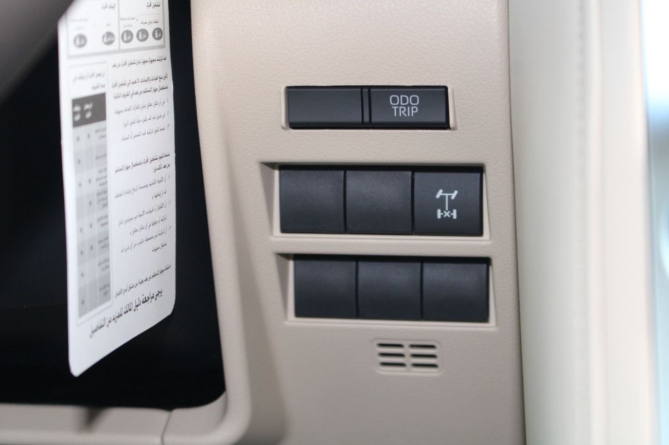 New Toyota Land Cruiser TOYOTA LANDCRUISER 300 4.0L V6 PETROL VXR AUTO