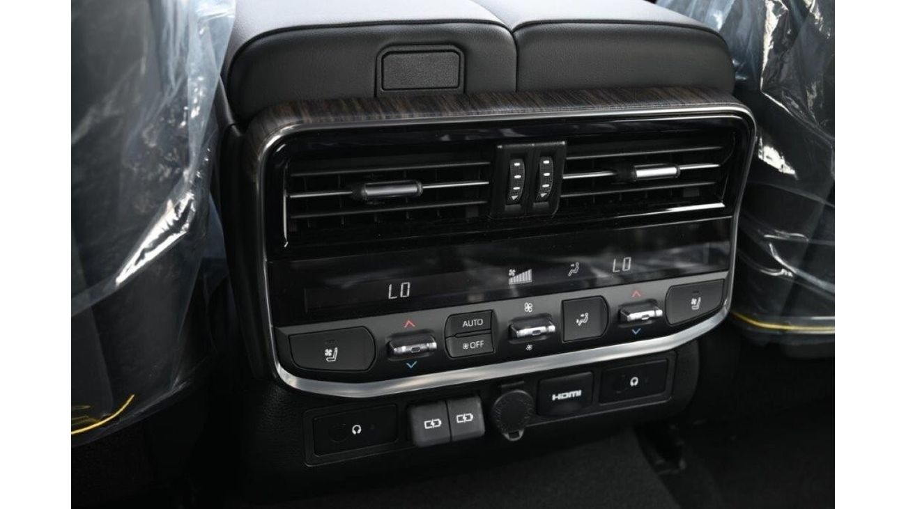 تويوتا لاند كروزر VXR V6 4.0L Petrol Automatic Full Option