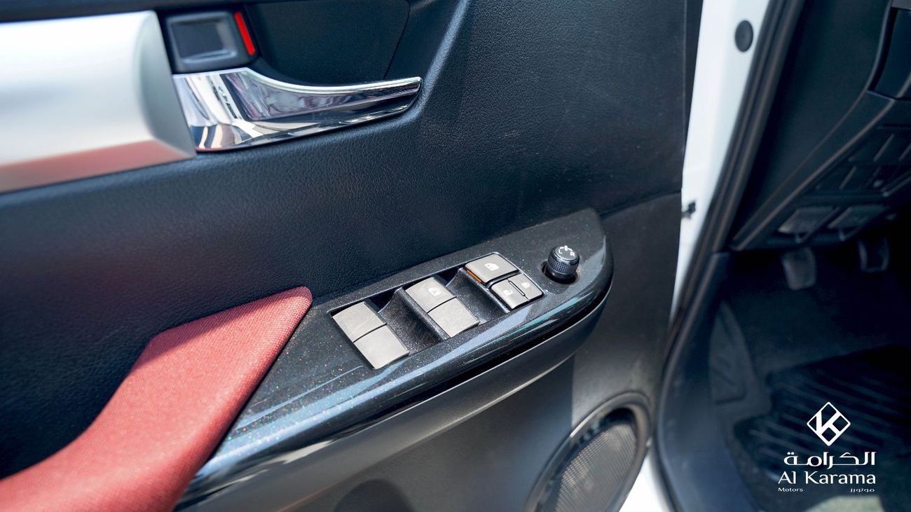 تويوتا هيلوكس 2.7 SR5 | GCC | Manual | 4WD | Climate Control