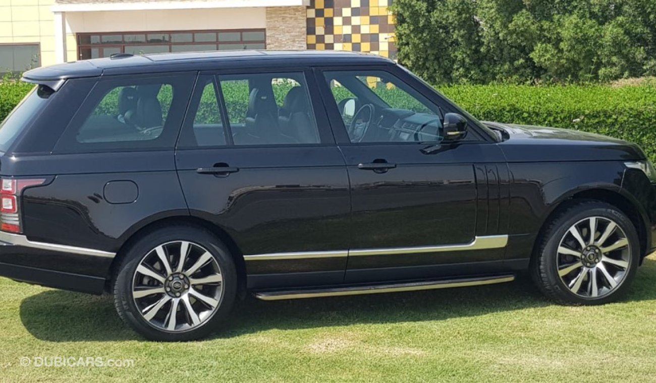 Land Rover Range Rover Vogue Supercharged Rang Rover Vouge model 2013 GCC car prefect condition full option low mileage