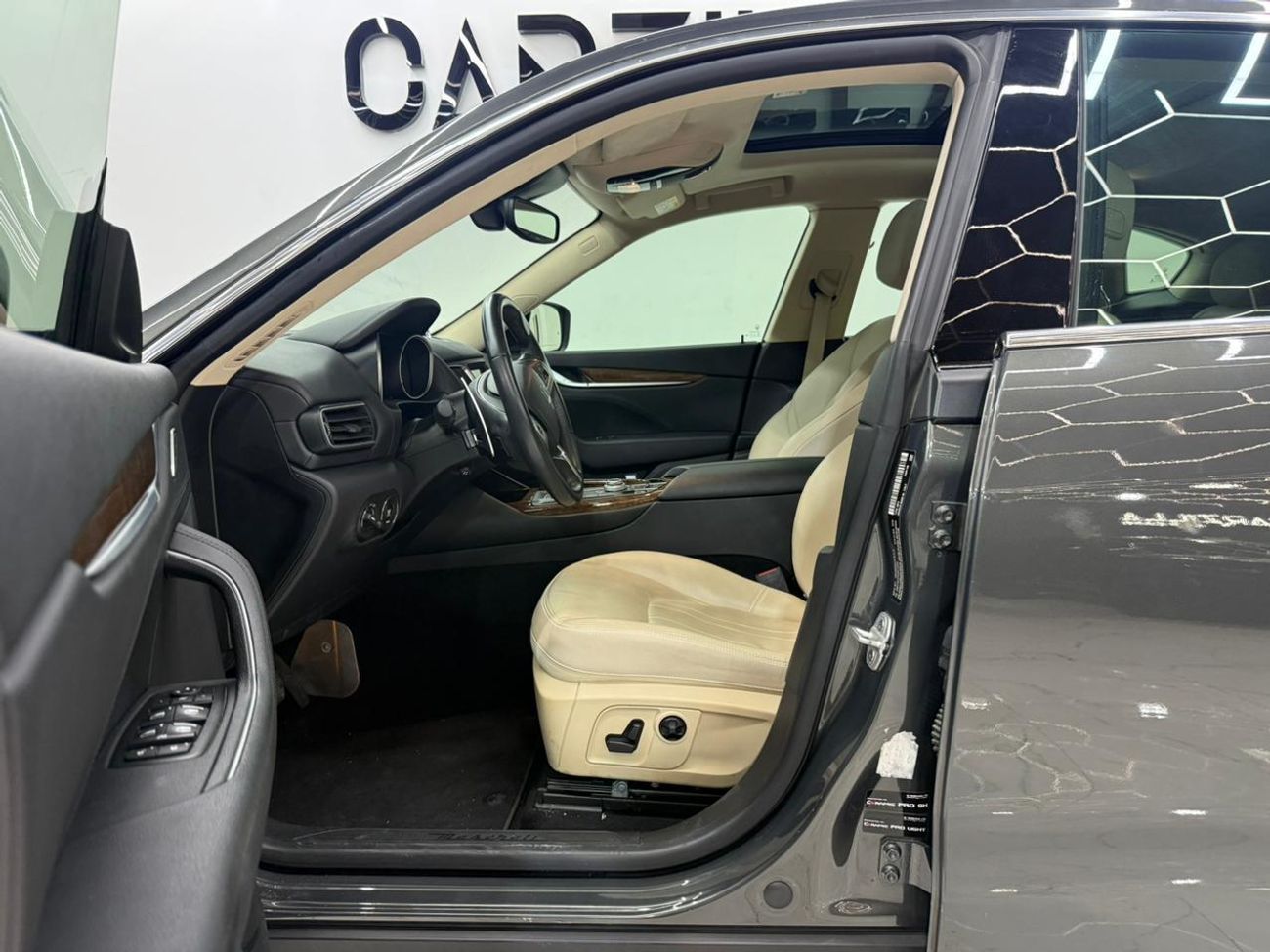 Maserati Levante GranLusso 3.0L AED 2,375 / Monthly l 0% Down Payment l Levante l 1 Year Warranty