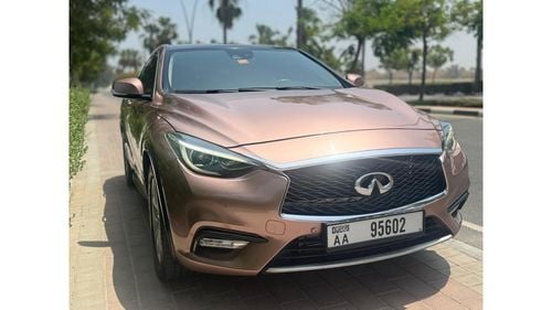 إنفينيتي Q 30 بريميوم