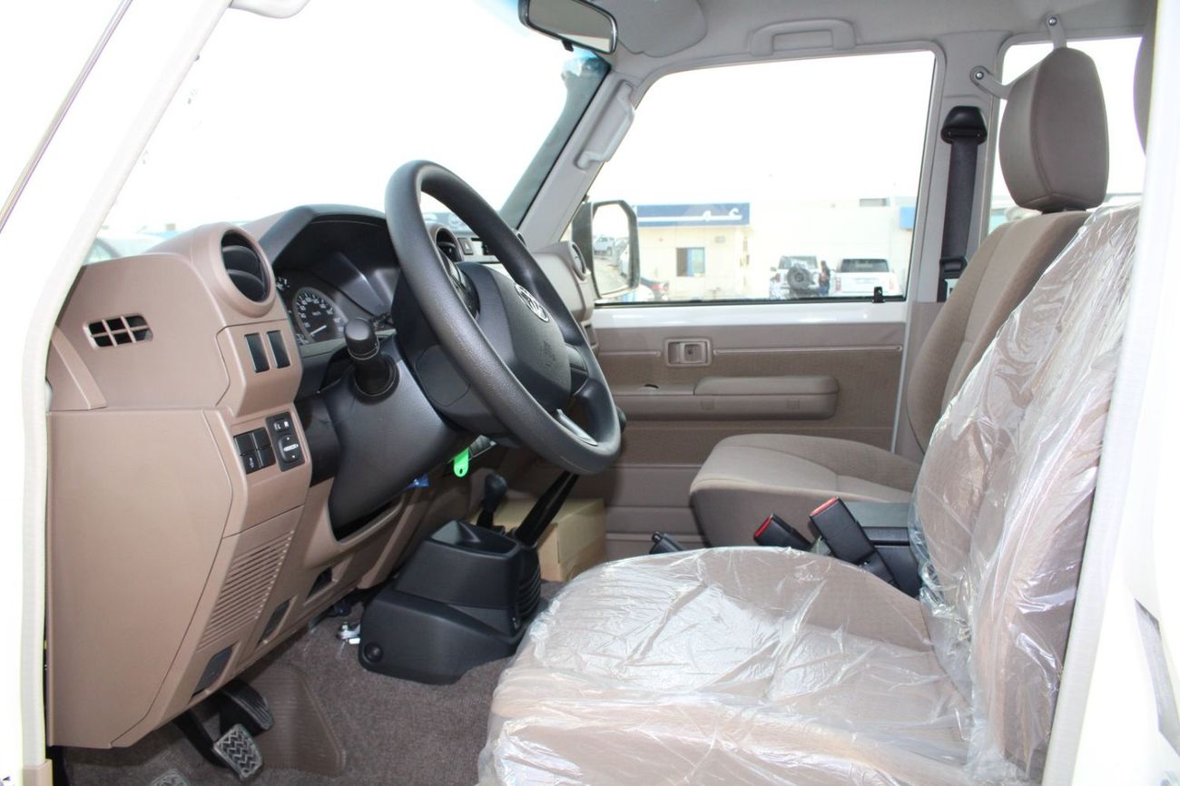 Toyota Land Cruiser 70 TOYOTA LANDCRUISER 76 2.8L V6 DIESEL GRADE E MANUAL