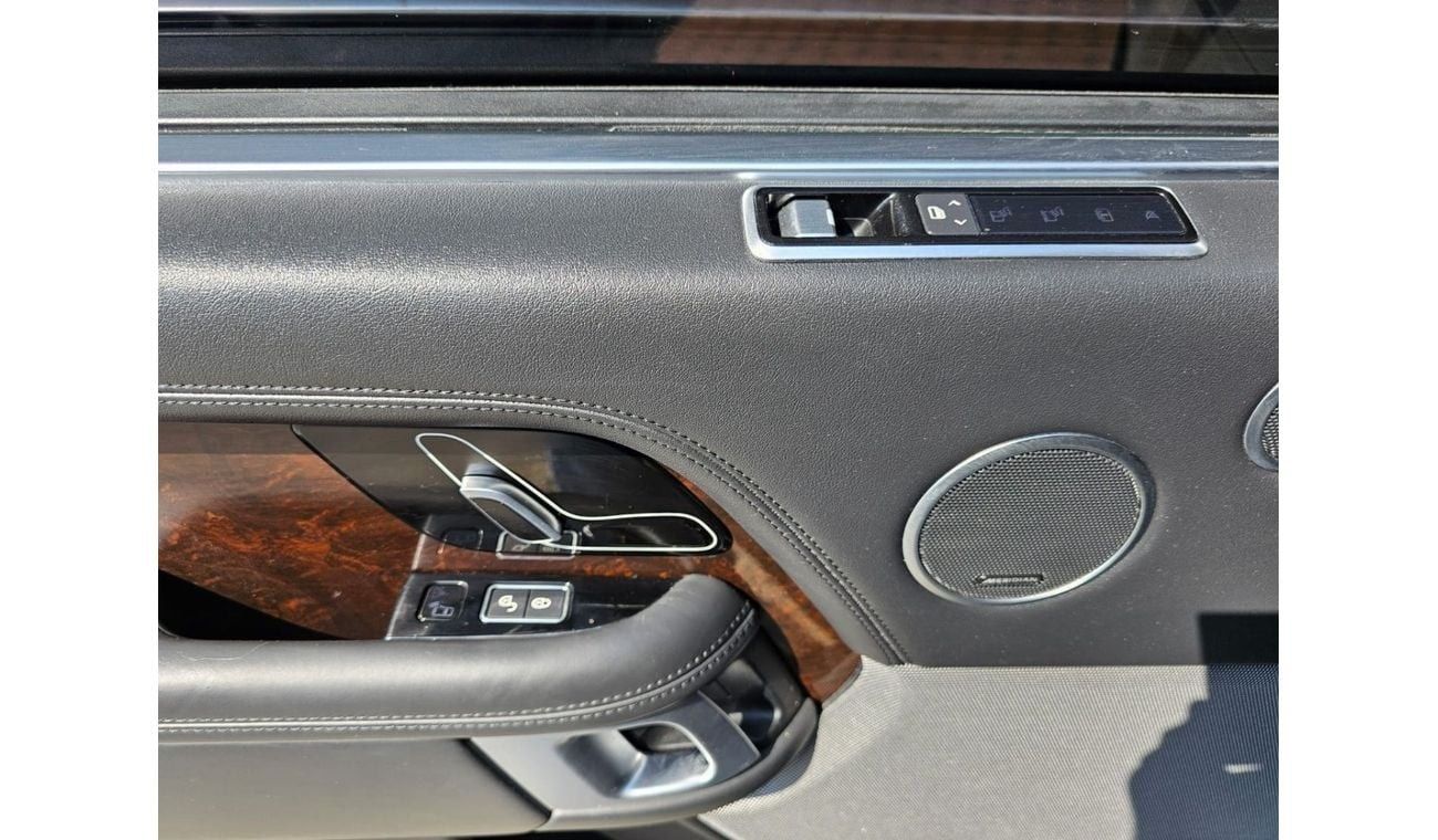 Land Rover Range Rover LandRover Range Rover 2020 Vogue Supercharged 5.0 L large