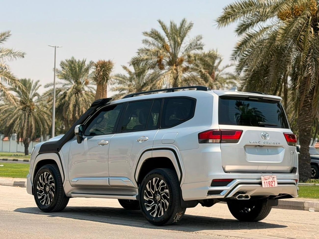 تويوتا لاند كروزر Toyota Landcruiser VXR lc300 model 2025 diesel engine RHD
