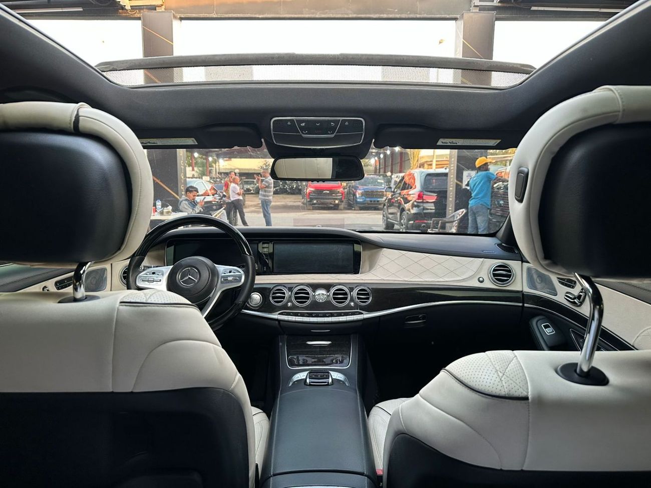 مرسيدس بنز S 550