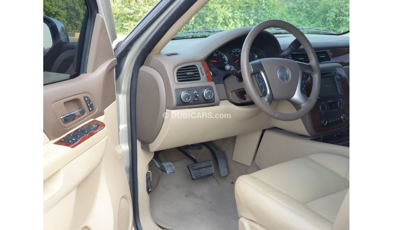 شيفروليه تاهو Chevrolet Tahoe LTZ 2011 V8 GCC Perfct Condition - Accident free - Full Opiton