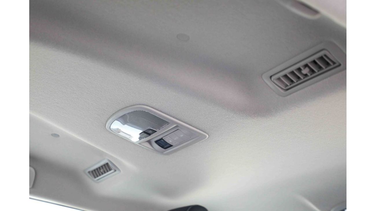 Toyota Fortuner 2024 Toyota Fortuner 4.0 4x4 HI - Platinum White Pearl inside Black | Export Only