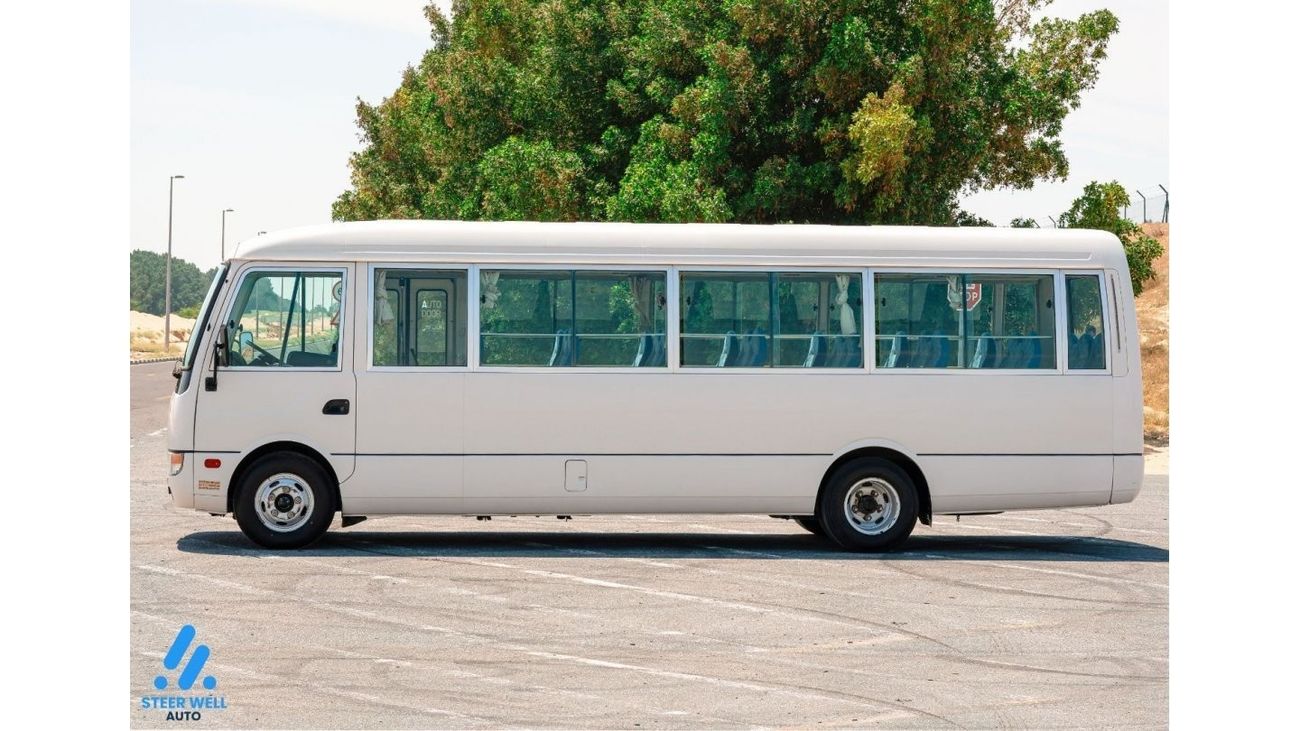 ميتسوبيشي روزا Fuso 2017 34 Seater Bus - 4.2L Diesel MT - Well Maintained, Low Mileage - Book Now!