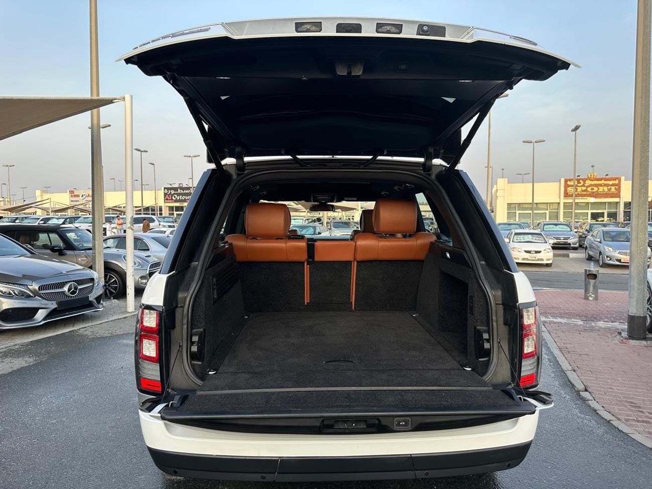 Land Rover Range Rover Range Rover SE_GCC_2015_Excellent Condition _Full option