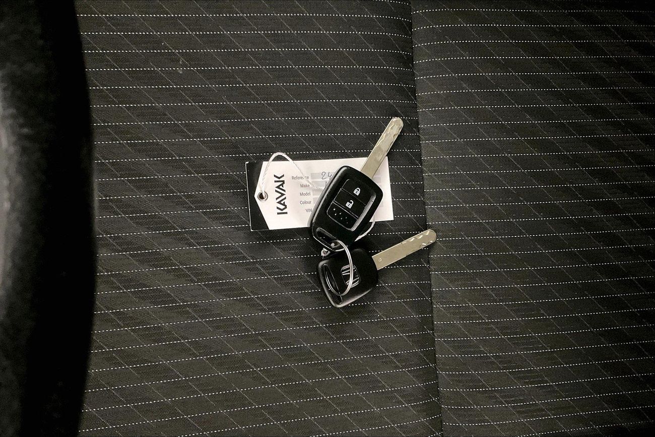 Honda Jazz EX | Guaranteed Warranty | 0 Down Payment