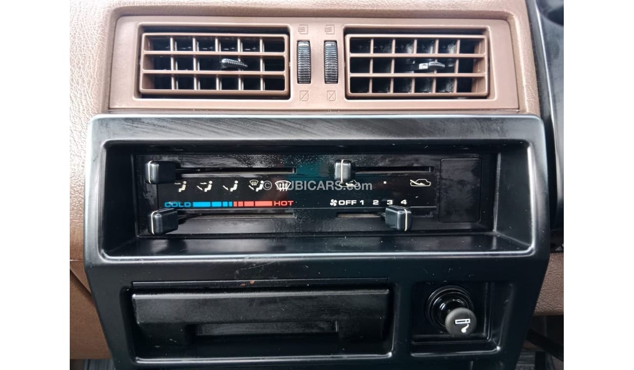 Nissan Pickup NISSAN DATSUN PICK UP RIGHT HAND DRIVE (PM1548)