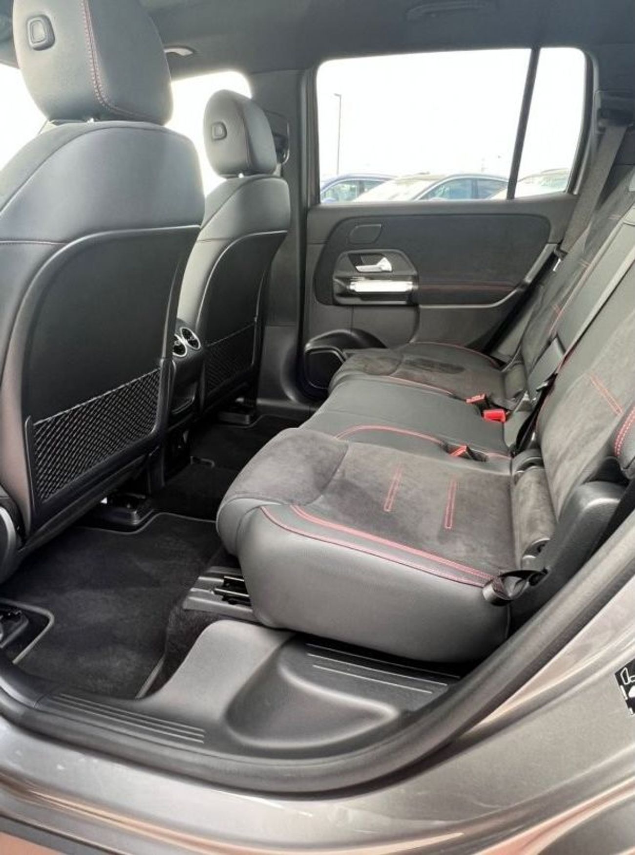 Mercedes-Benz EQB 300 Mercedes-Benz EQB300 4MATIC