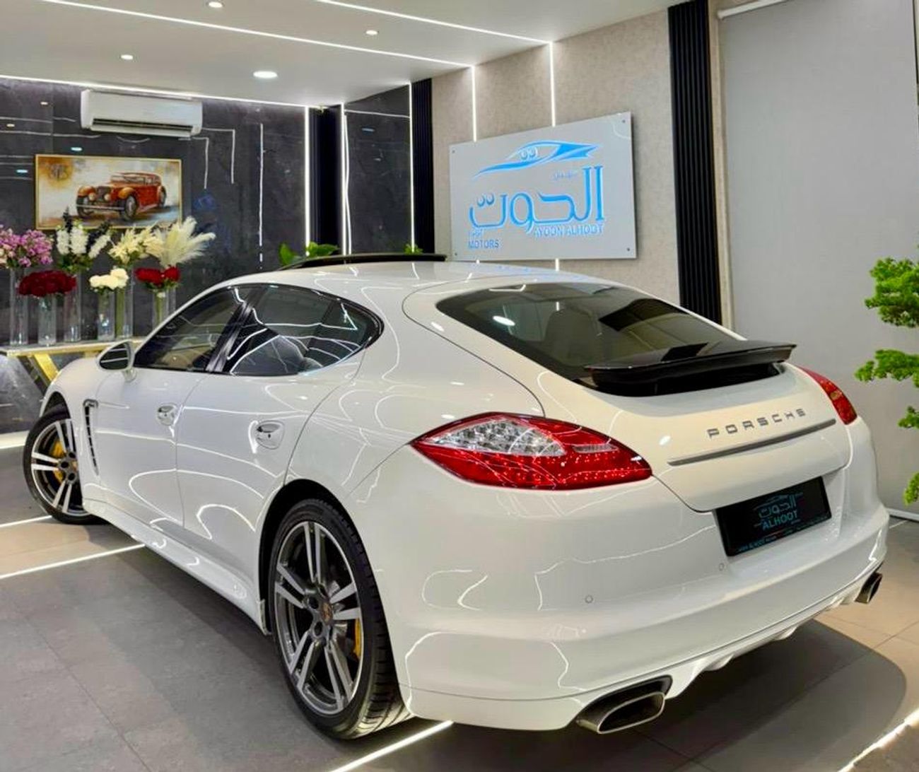 Porsche Panamera PLATINUM PORSCHE PANAMERA V8 || FULLY LOADED || GCC || ACCIDENTS FREE || AMAZING CONDITION