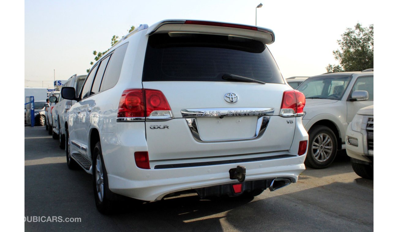Toyota Land Cruiser GXR V8 / 4.6L Petrol / DVD Camera / Driver Power Seat / Leather Seats (LOT # 4562)