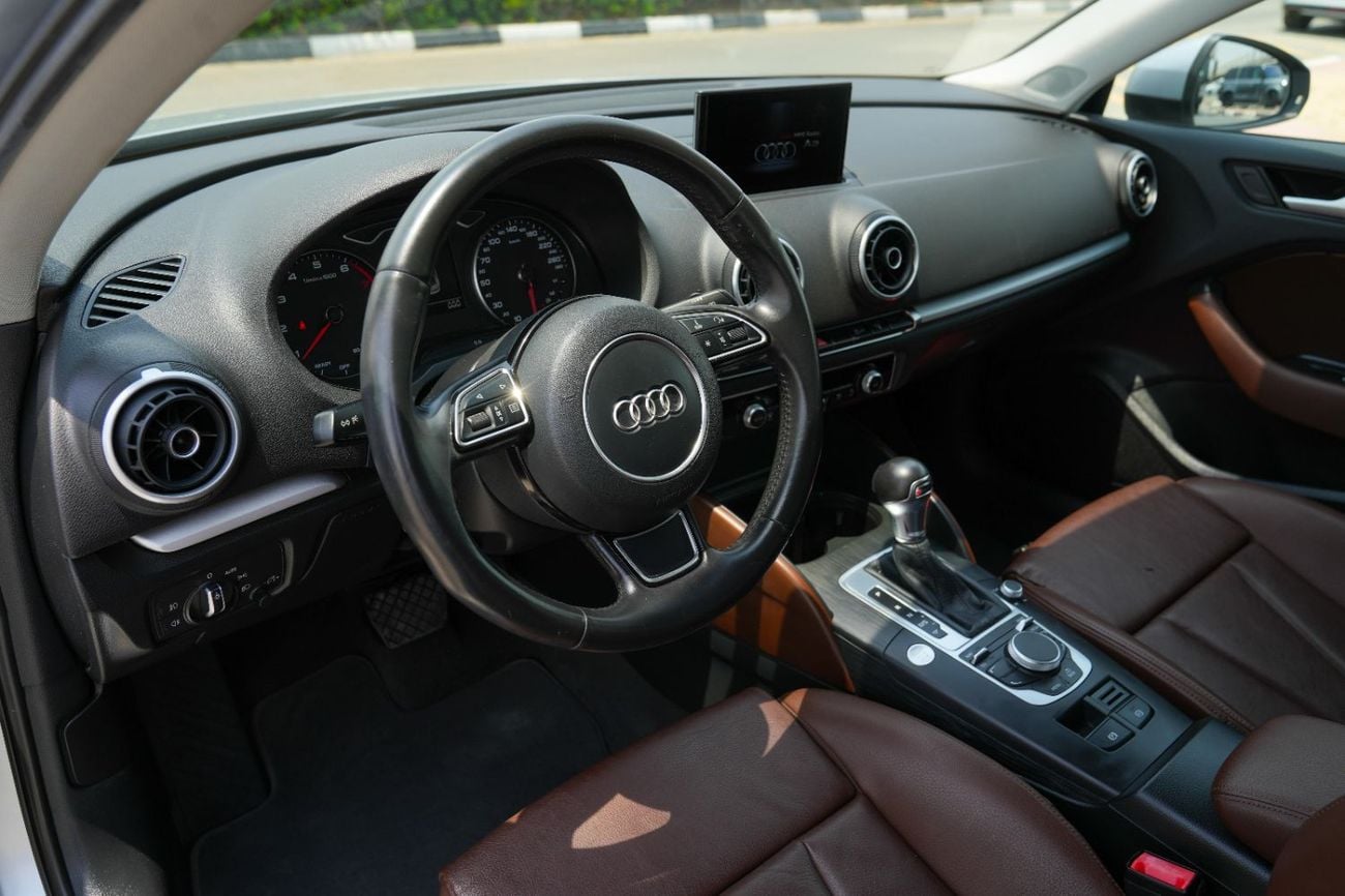 أودي A3 AMBITION 30 TFSI !!GCC SPECS!! WELL MAINTAINED