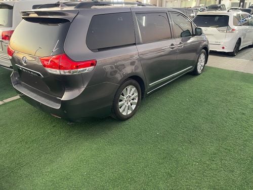 Toyota Sienna Limited FULL Optiom