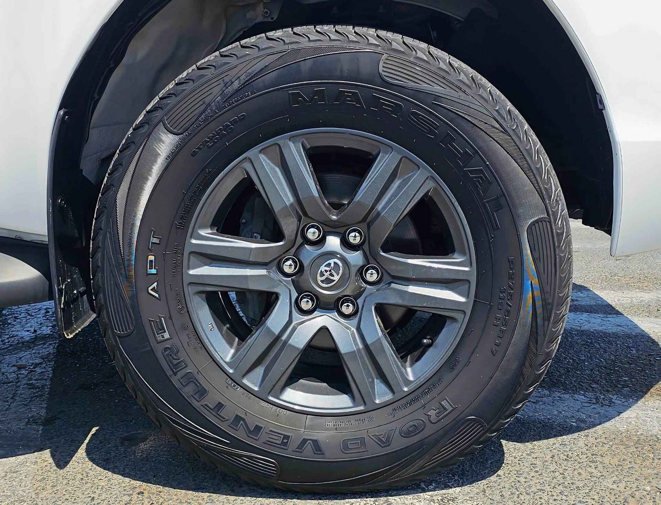 تويوتا هيلوكس AUTOMATIC/ PATROL 4WD/ WIDE BODY/ EXPORT ONLY / LOT#43226