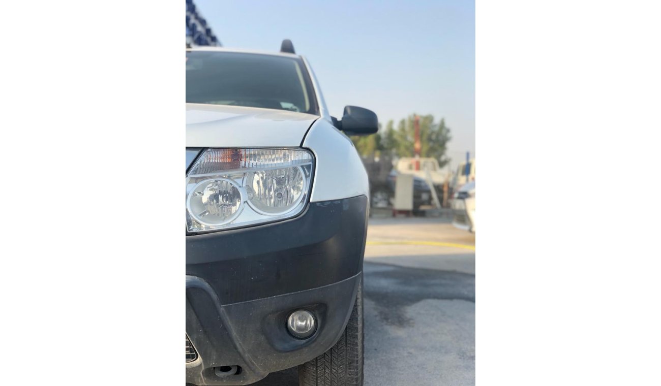 Renault Duster Clean condition, LOT-7203