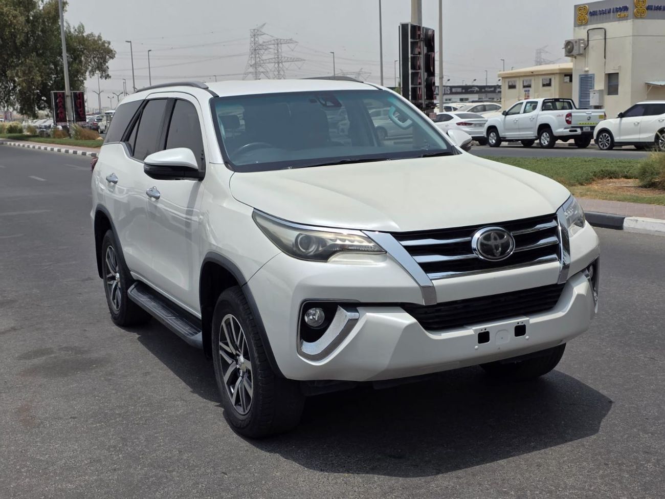 Toyota Fortuner diesel 2,8 liter right hand drive leather power seats with back camera