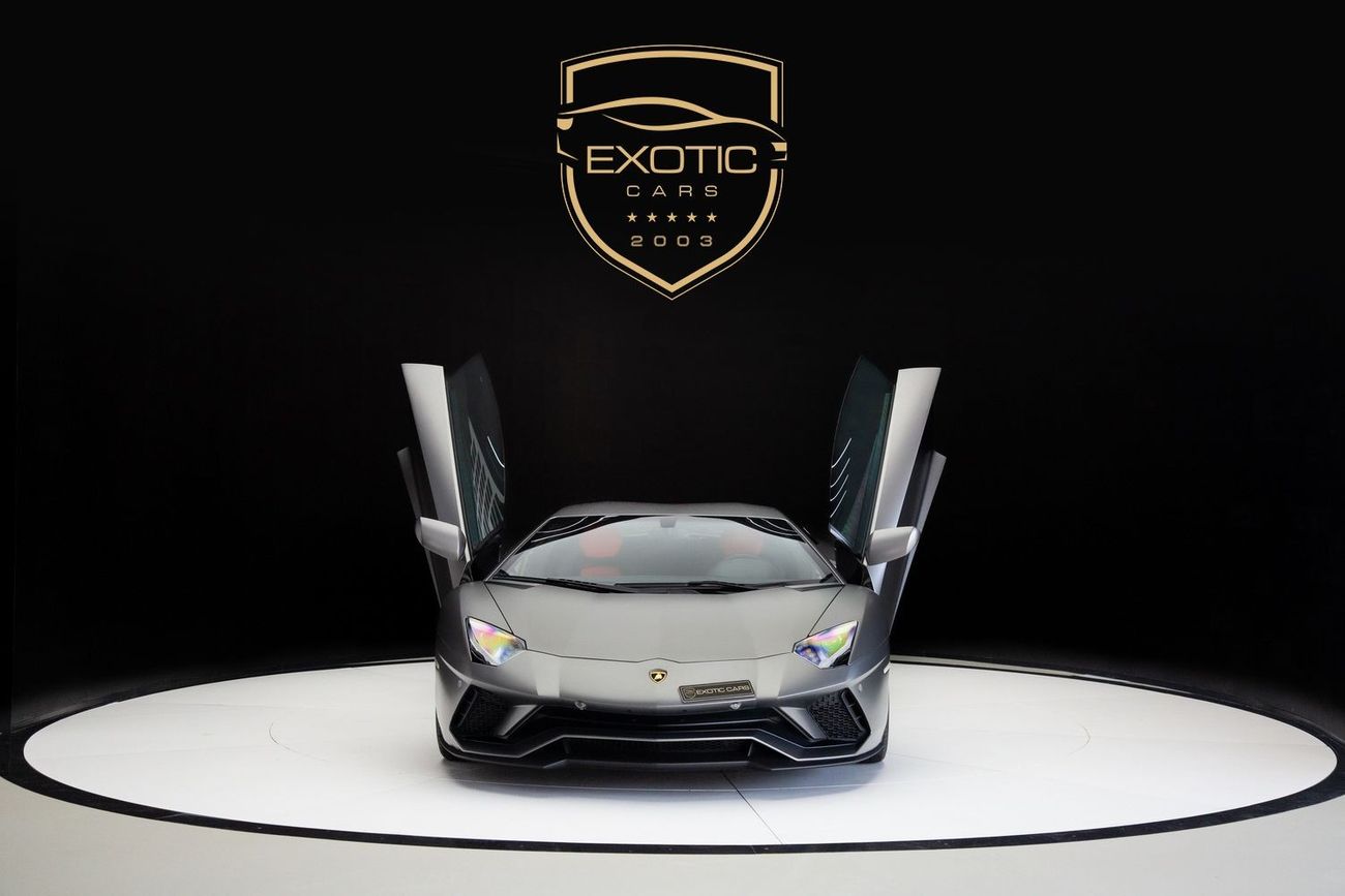 Lamborghini Aventador LP740-4 S