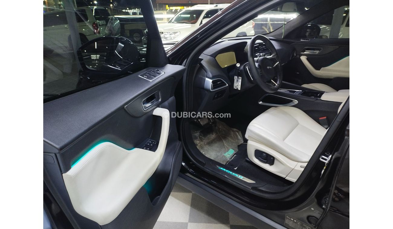 جاكوار F بيس جاكوار اف بيس سوبرجارج