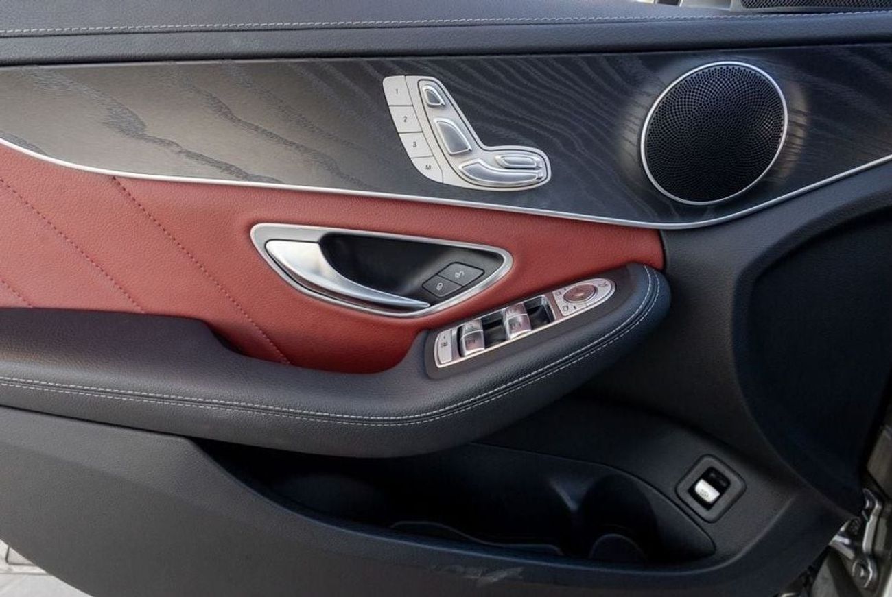 مرسيدس بنز C 200 Mercedes-Benz C200 AMG 2021 GCC under Agency Warranty with Flexible Down-Payment.